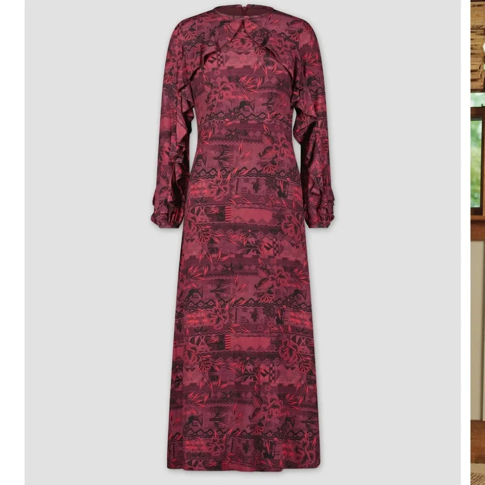 pose maroon ruffle detail dress from fame - Picture 2 of 2